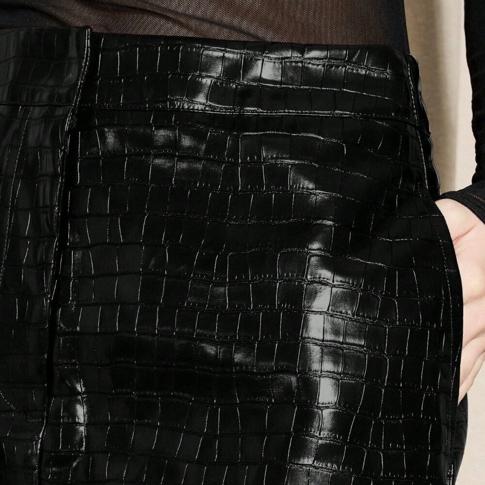 Black Party Women's Faux Leather Crocodile Mini Skirt - Picture 4 of 5